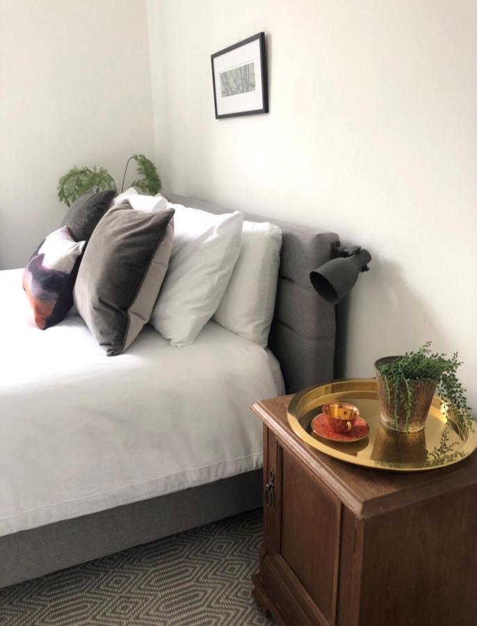 Perfectly Located 4 Storey Townhouse With 2 Parking Spaces In Central הרוגייט מראה חיצוני תמונה